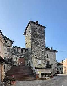 Castello Nibbiano Torre.jpg