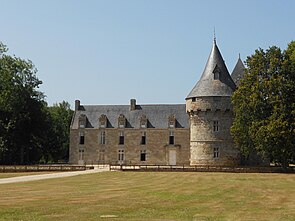 Château de Kéralio - façade.JPG