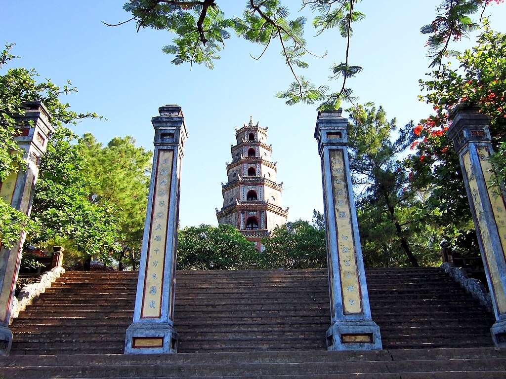 Tập tin:Chùa Thiên Mụ ở Huế.jpg – Wikipedia tiếng Việt