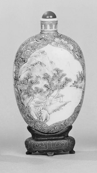 File:Chinese - Snuff Bottle with Landscape - Walters 4993 - Group.jpg