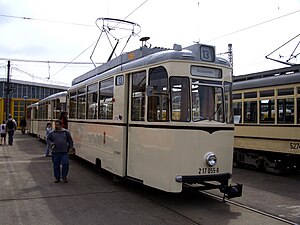 217 055 im Zustand der 1970er Jahre im Betriebshof Lichtenberg (2006)