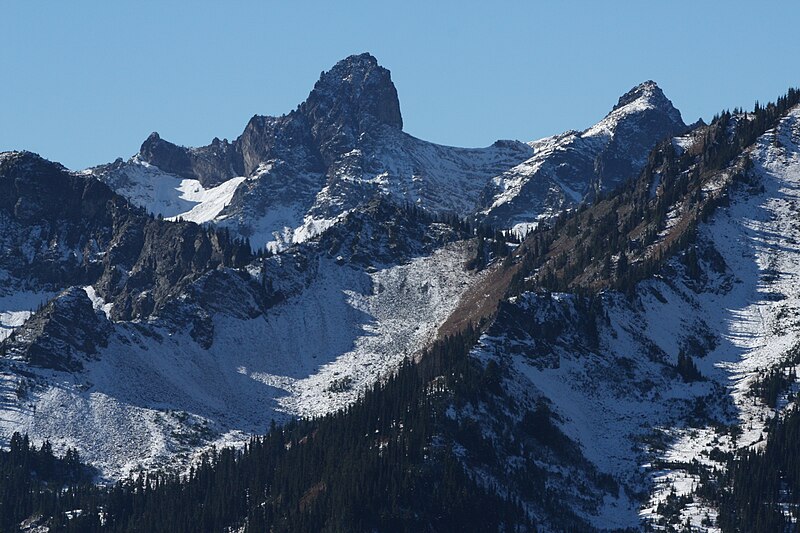 File:Cowlitz Chimneys 5905.JPG