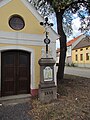 Čeština: Kříž u kaple sv. Víta v Ohrazenici, části města Jaroměřice nad Rokytnou, okr. Třebíč. English: Cross near chapel of Saint Vitus in Ohrazenice, Jaroměřice nad Rokytnou, Třebíč District.