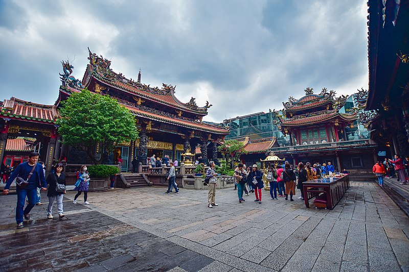 File:DSC 0125 longshan Temple.jpg