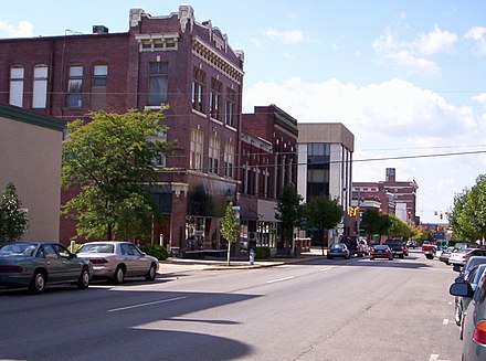 Downtown Marion, on W. Center St. looking west.