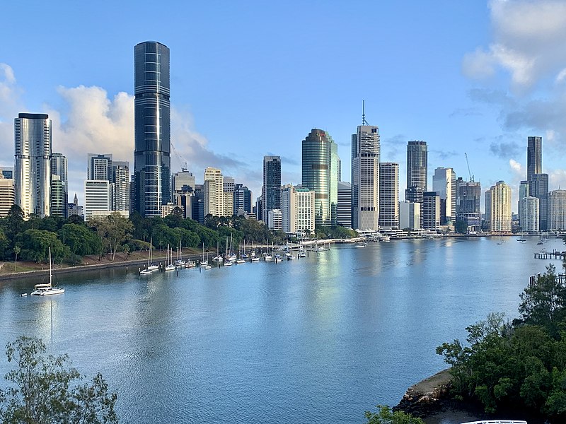 File:Early morning in Brisbane City seen from Kangaroo Point, September 2020, 07.jpg