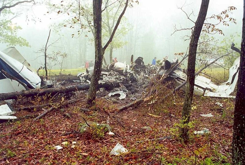 File:East Coast Aviation Services N16EJ wreckage.jpg