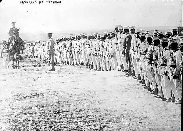 Federales in Torreón, Coahuila c. 1914, during the presidency of Victoriano Huerta