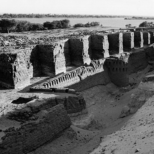 Fortress of Buhen, of the Middle Kingdom, reconstructed under the New Kingdom (about 1200 BC)