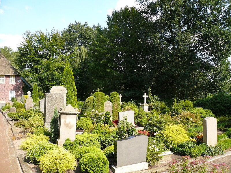 File:Friedhof-St. Juergen.JPG