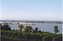 The Garonne and Dordogne rivers meet near Bourg. Garonne confluent Dordogne.jpg