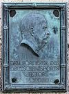 Memorial plaque Olympischer Platz 4 (West) Victor von Podbielski.jpg