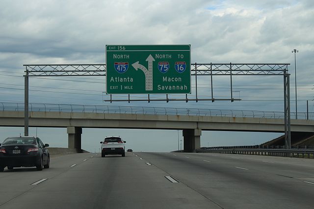 I-75 northbound sign at Hartley Bridge Road for I-475 north in Macon