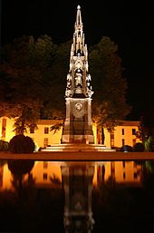 The Rubenow-Denkmal (Rubenow Memorial) was erected in 1856 for celebration of the 400th anniversary of the university in honour of its founder and first rector, Heinrich Rubenow. Greifswald - Rubenowdenkmal bei Nacht.jpg