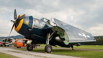 English: Grumman (General Motors) TBM-3E Avenger (reg. HB-RDG (19/53319), cn 3381, built in 1945). Engine: Wright Double Cyclone R-2600-20. Deutsch: Grumman (General Motors) TBM-3E Avenger (Reg. HB-RDG (19/53319), cn 3381, Baujahr 1945). Motor: Wright Double Cyclone R-2600-20.