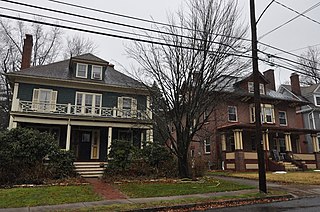 <span class="mw-page-title-main">Oxford-Whitney Streets Historic District</span> Historic district in Connecticut, United States