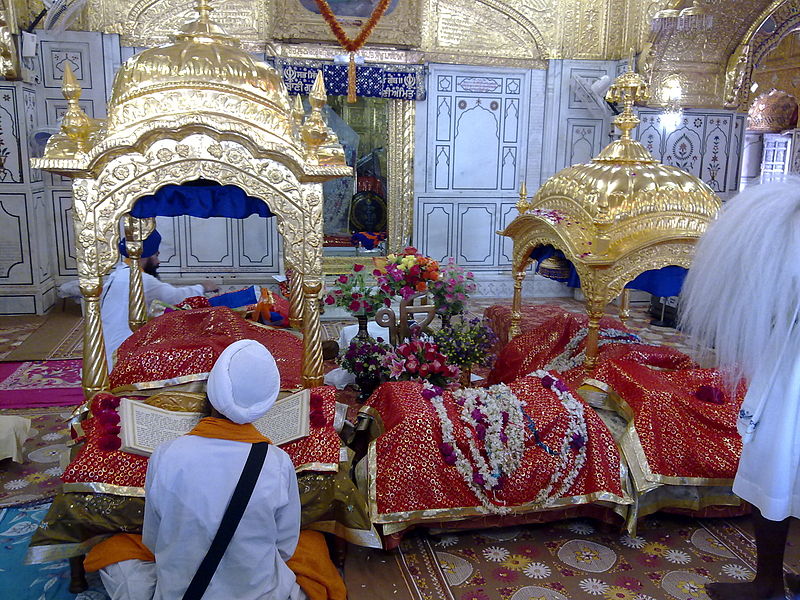 File:Hazur Sahib interior.jpg