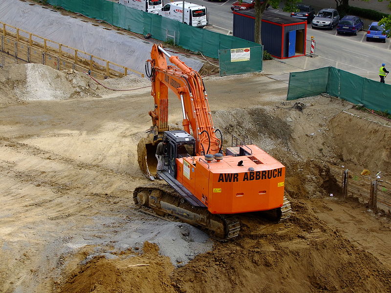 File:Hitachie Zaxis 870 - Schichtende DSCF5139.jpg