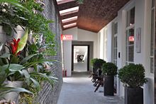 Description de l'image Hutong_School_Shanghai_Entrance_Hall.jpg.