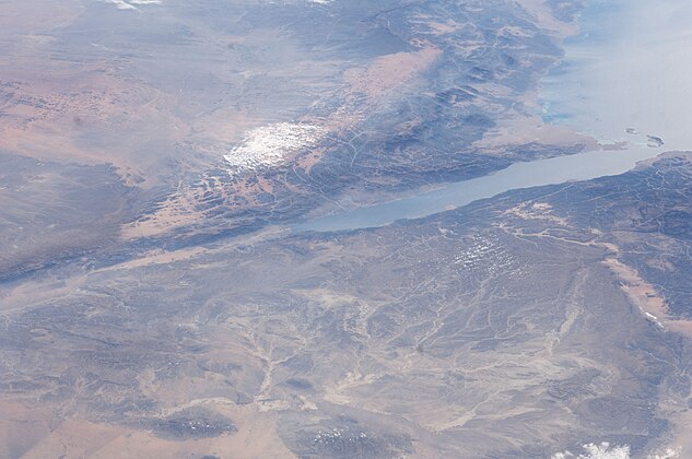 a photo from ISS with Wadis of the region, mountains of Sinai Peninsula, Gulf of Aqaba.