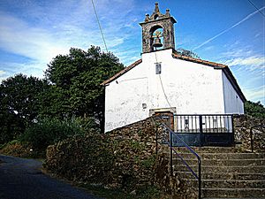 Igrexa de Santa Mariña de Pedrouzos.jpg