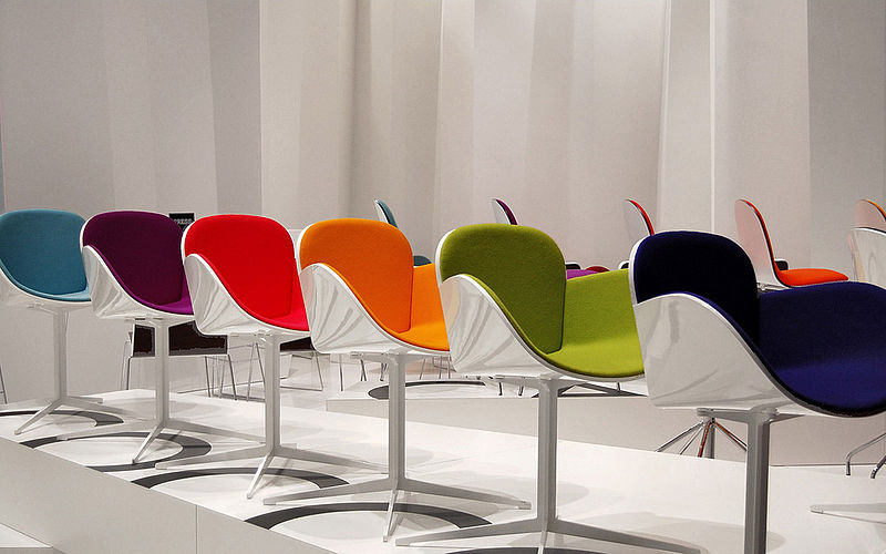 File:Il salone è mobile color chairs.jpg