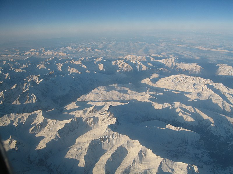 File:In flight - panoramio - TumbleCow.jpg