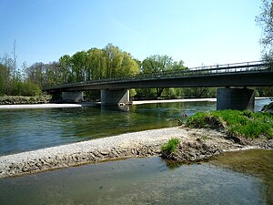 The Moosach flows into the Isar at Oberhummel