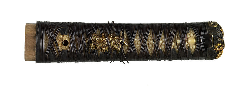 File:Japanese - Tsuka with Dragons - Walters 5112113B.jpg