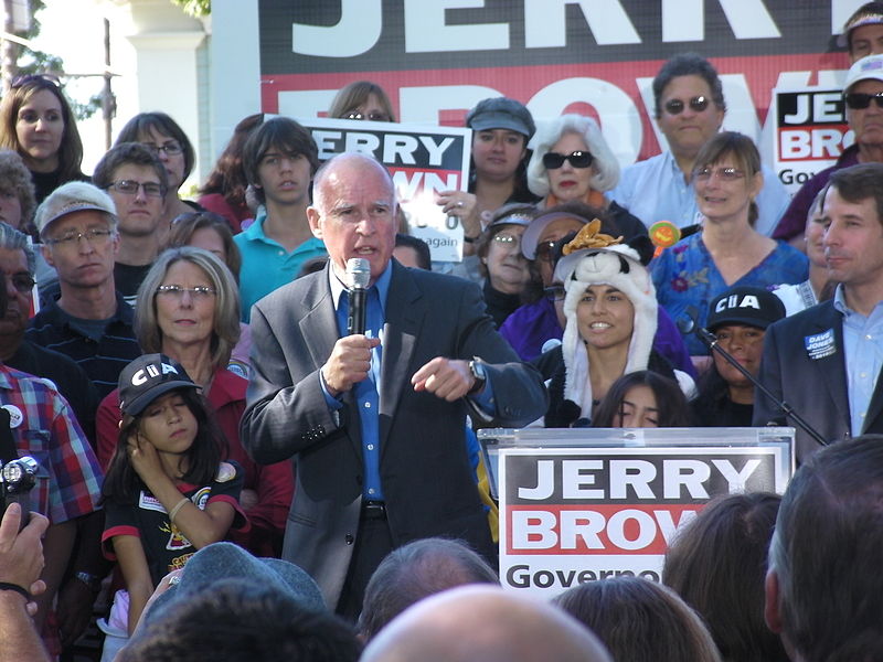 File:Jerry Brown rally B.jpg