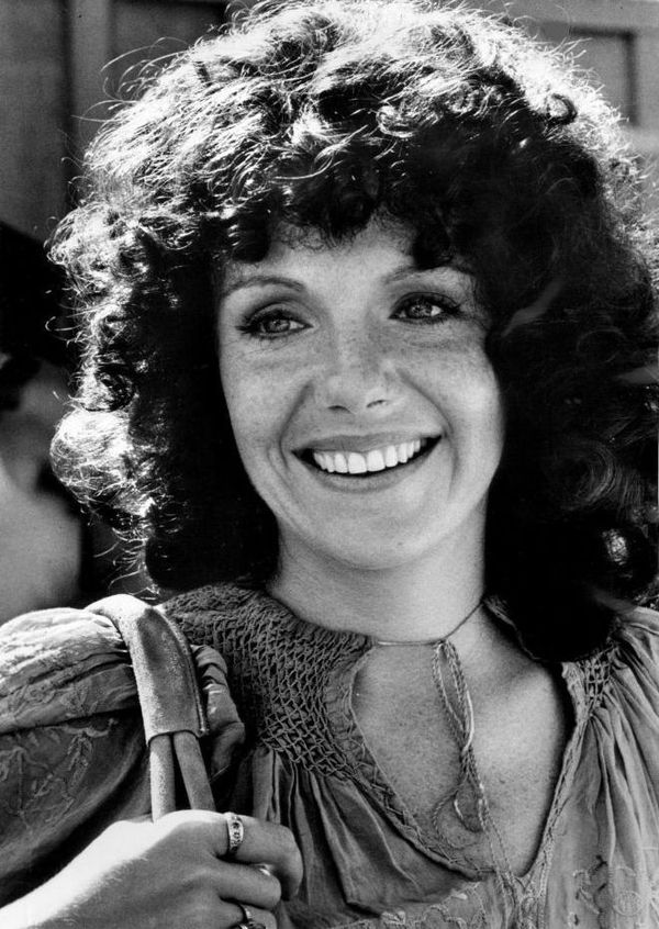 Clayburgh in Griffin and Phoenix (1976)