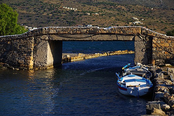 Elounda, Crete: The Kanali-Bridge