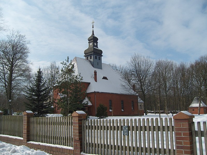 File:Klettwitz kathkirche.JPG