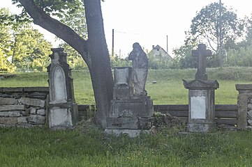 Pomníky na hřbitově