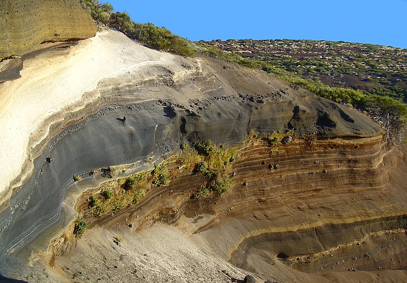 File:La Tarta - Tenerife.JPG