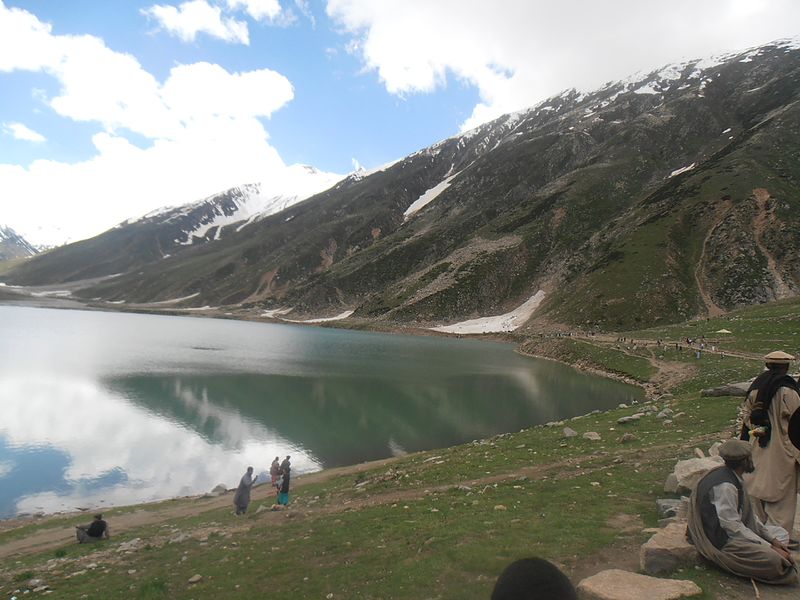 File:Lake Saifal Malook 12.jpg