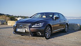 Lexus LS 2013 lanserar Cannes 01.jpg