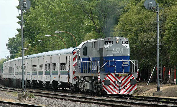 A train while being operated by UGOFE before nationalisation (2005)