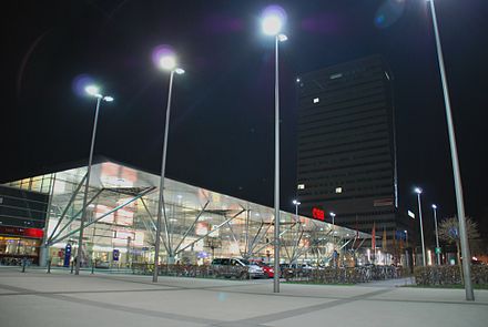 Linz Hbf at night