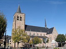Lommel - Sint-Pietersbandenkerk.jpg