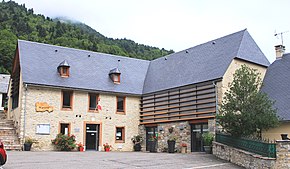 Mairie de Avajan (Hautes-Pyrénées) 1.jpg