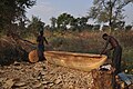 Making a dugout (14874754897).jpg