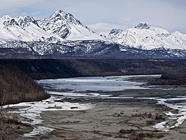 Matanuska Sungai di springtime.jpg