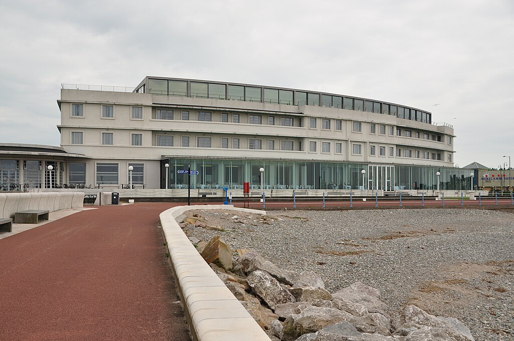 Small picture of Midland Hotel courtesy of Wikimedia Commons contributors