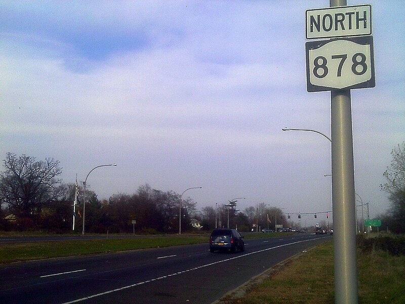 File:NY 878 Northbound in Nassau County.jpg