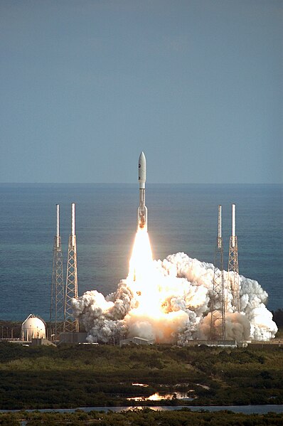 File:New Horizons Liftoff.jpg