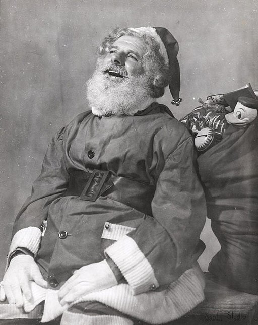  Nicola Tribuzio as Santa Claus (Hayward, CA, Studio Kent, 1961) 