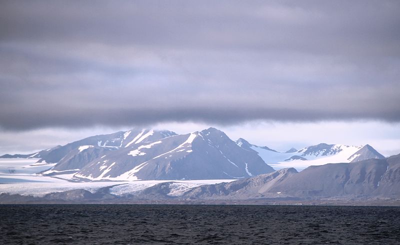 File:Oscar II Land IMG 4685 Huldrefjellet.jpg