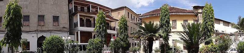 File:Panorama from Plaza - Stone Town - Zanzibar - Tanzania (8841027867).jpg