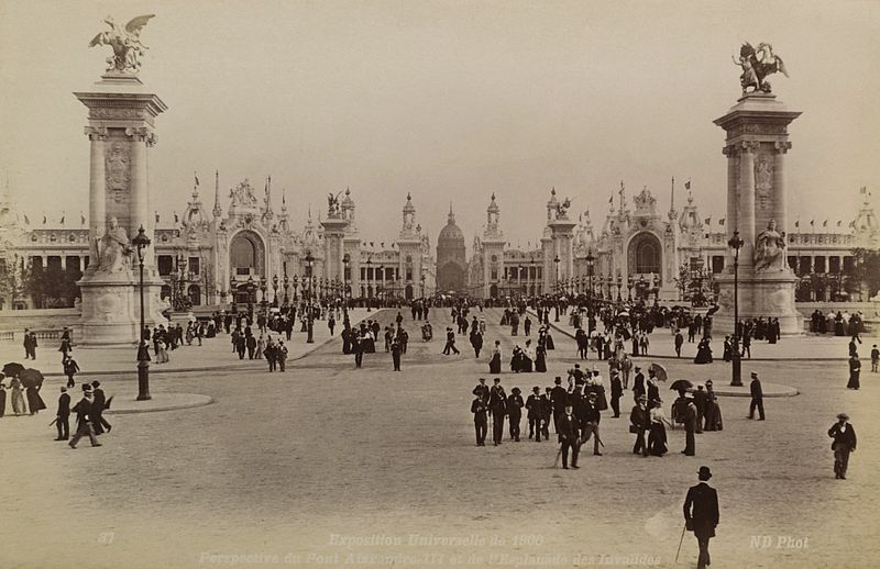 File:Perspective du Pont Alexandre III et de l'esplanade des Invalides.jpg